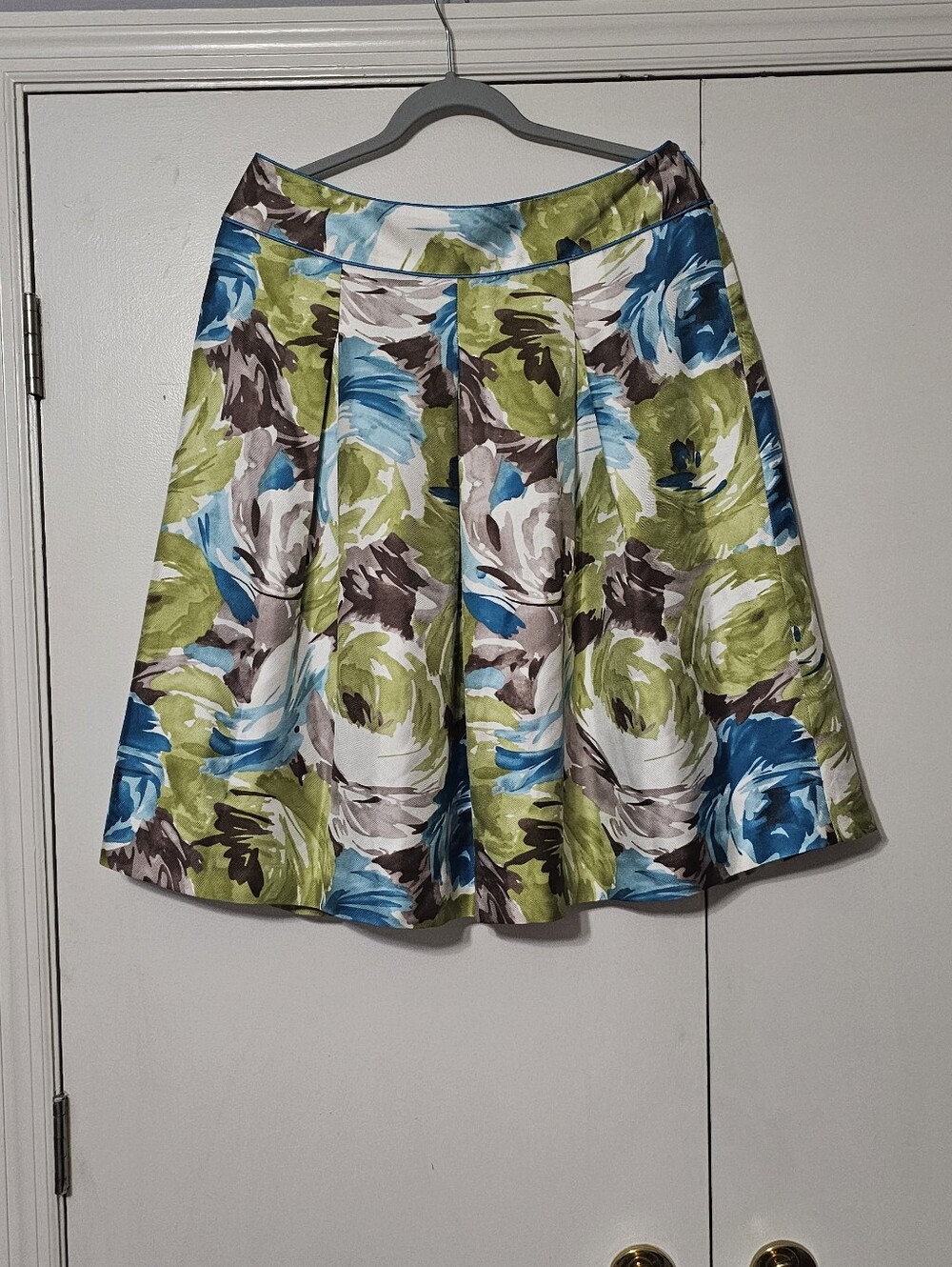 Talbots Floral A-Line Skirt in Blue, Green & Brown Sz 10 100% Silk